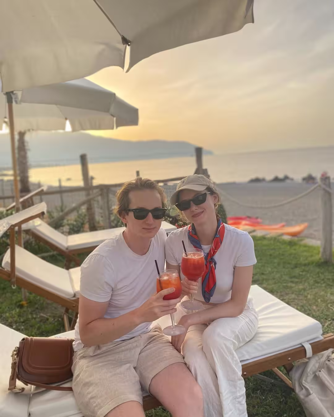 Clienti Grotte Beach