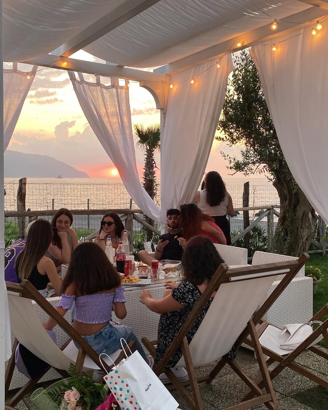 Clienti Grotte Beach